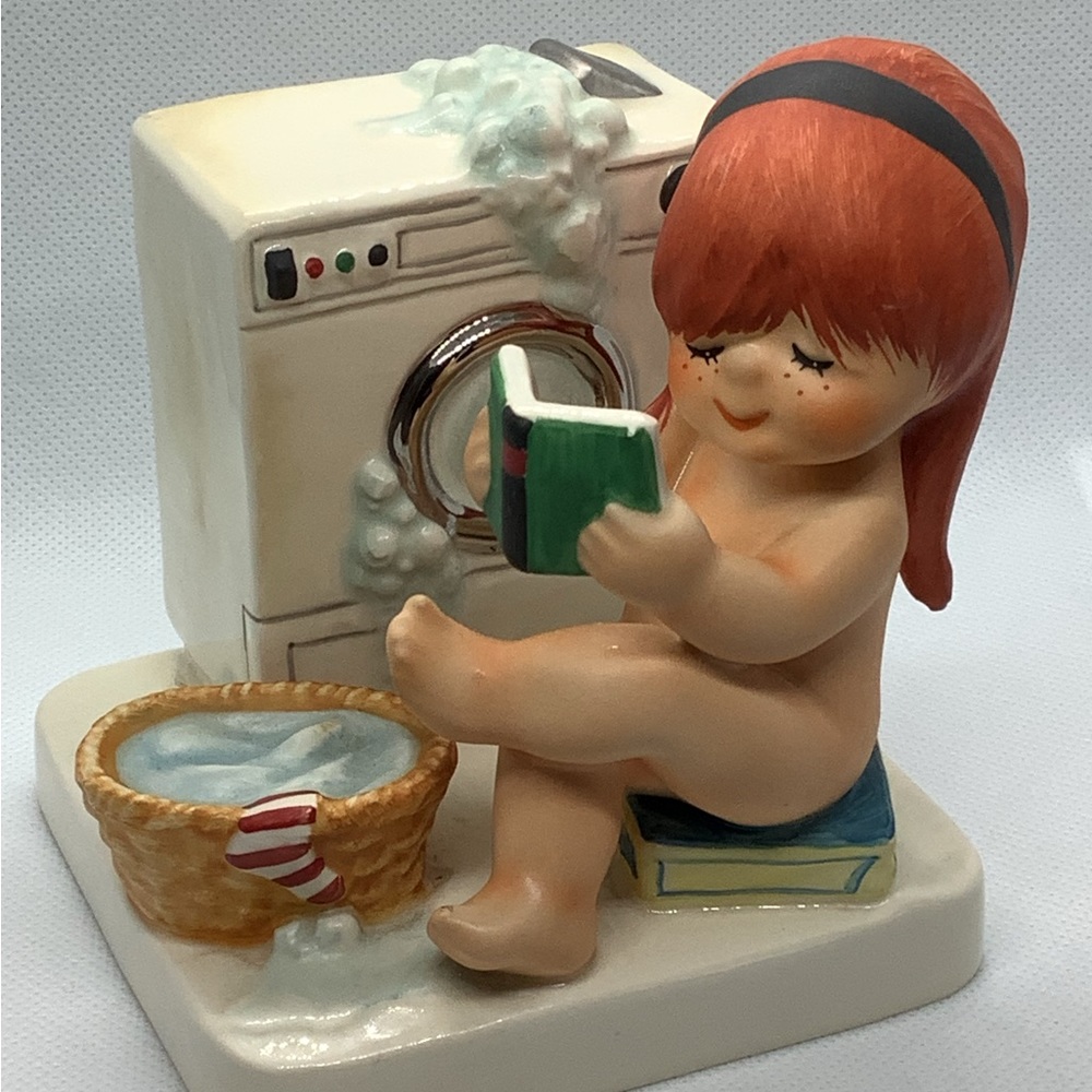 Goebel Redhead Vintage Charlotte Byj At Work Girl Laundry 1971 Rare HTF 4.5”